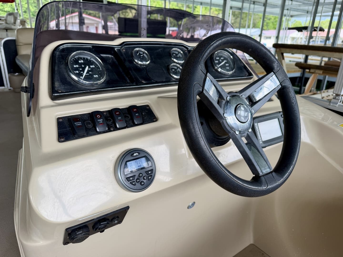 2019 Sweetwater 2386 Cruise Pontoon - Image 42