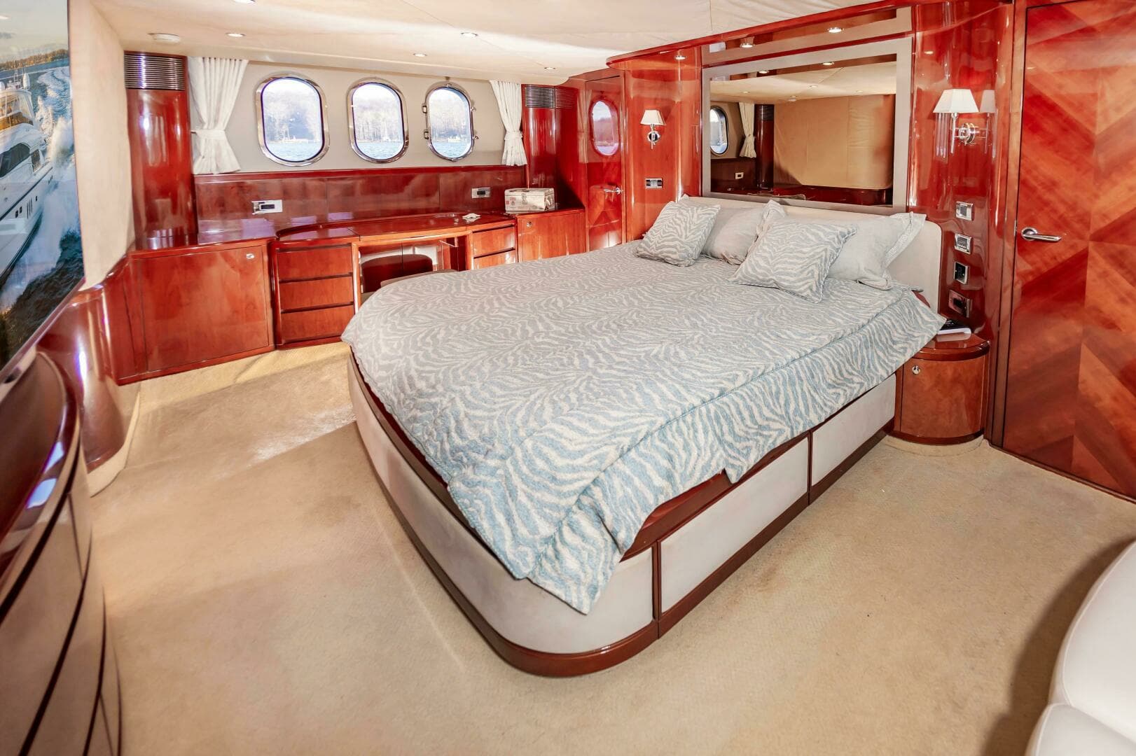 2006 Princess 75 - Image 30