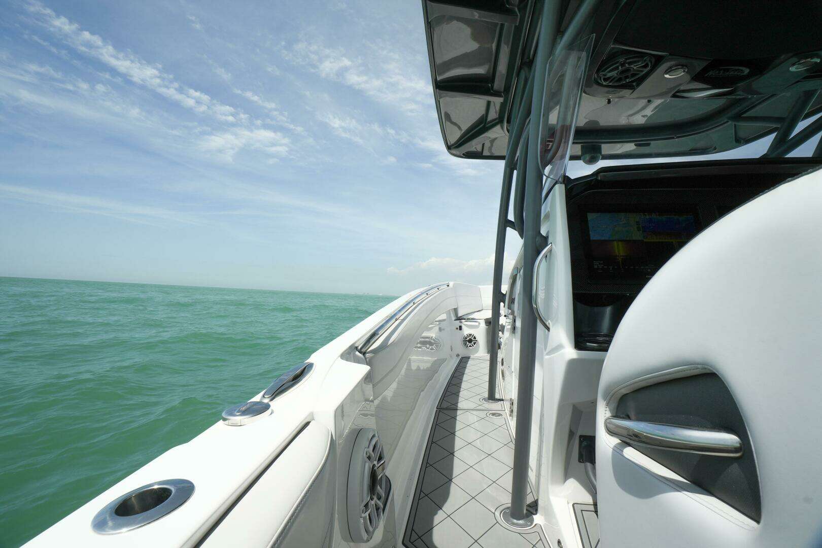 2020 Nor-Tech 390 Sport - Image 24