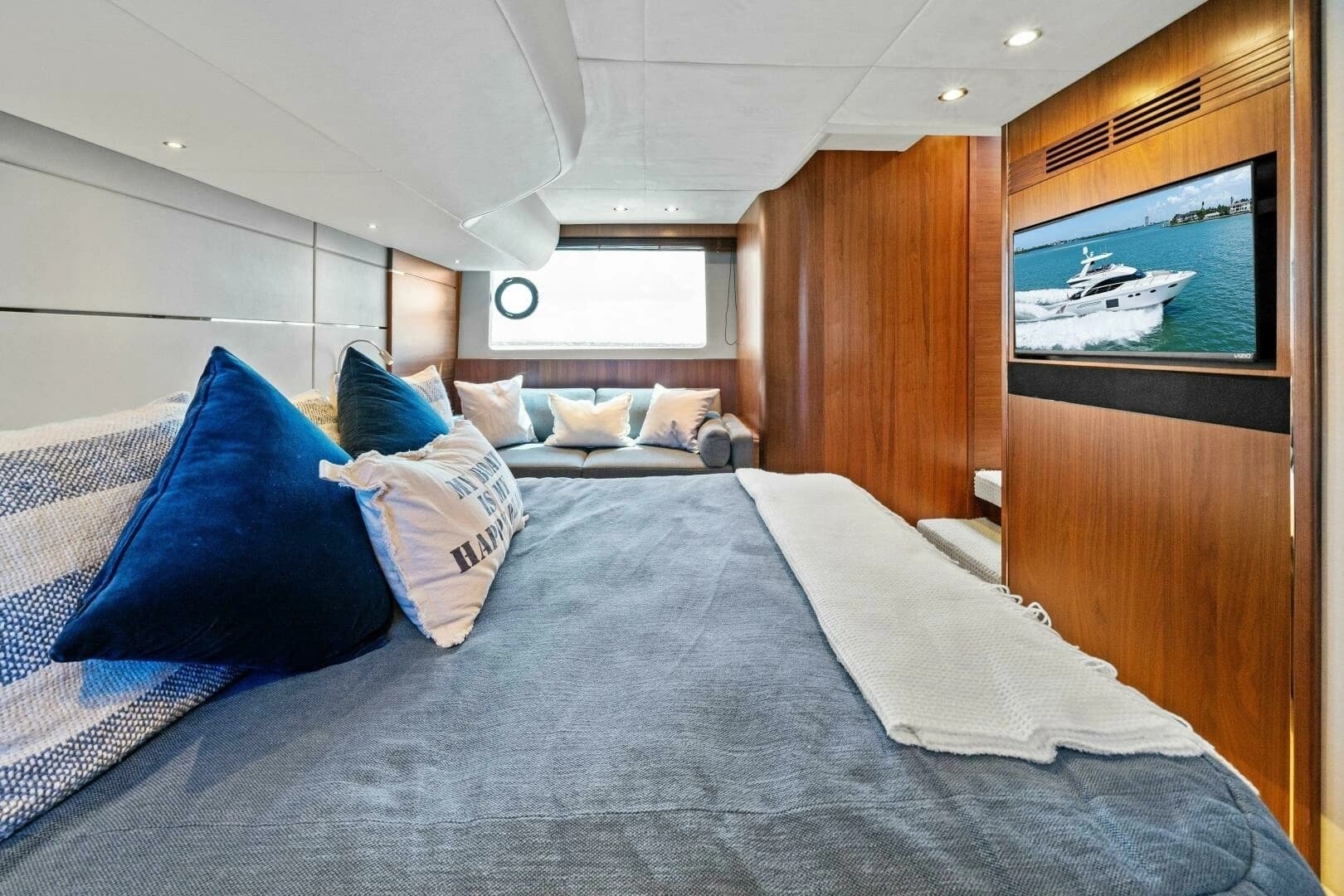 2015 Princess F60 - Image 25
