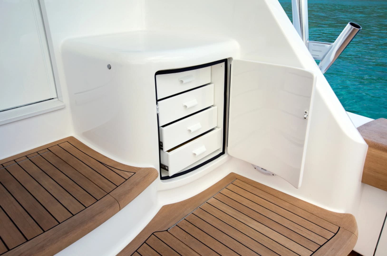 2026 Viking 68 Convertible - Image 34