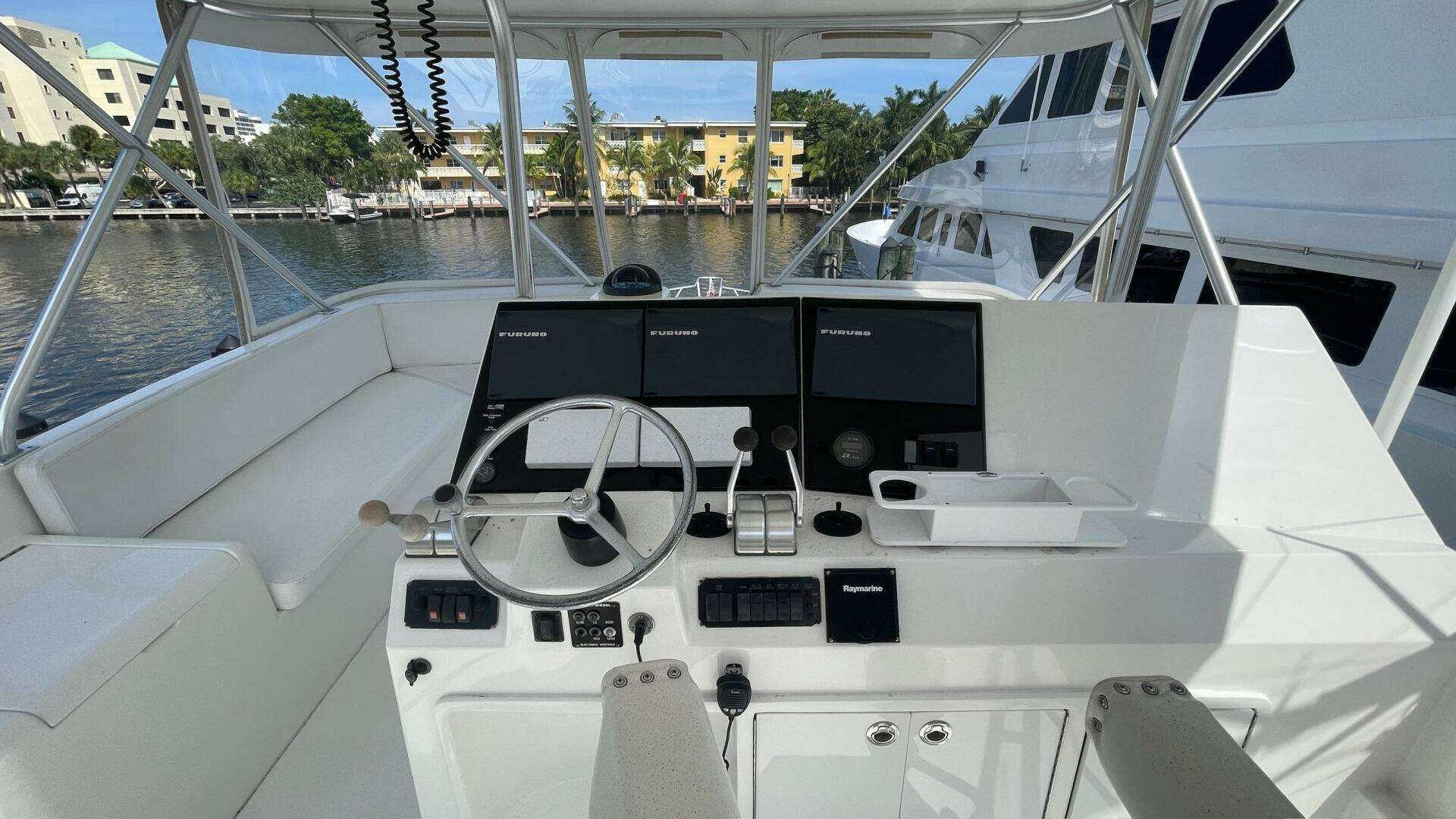 2002 Cavileer 48 Flybridge Sportfisherman - Image 30
