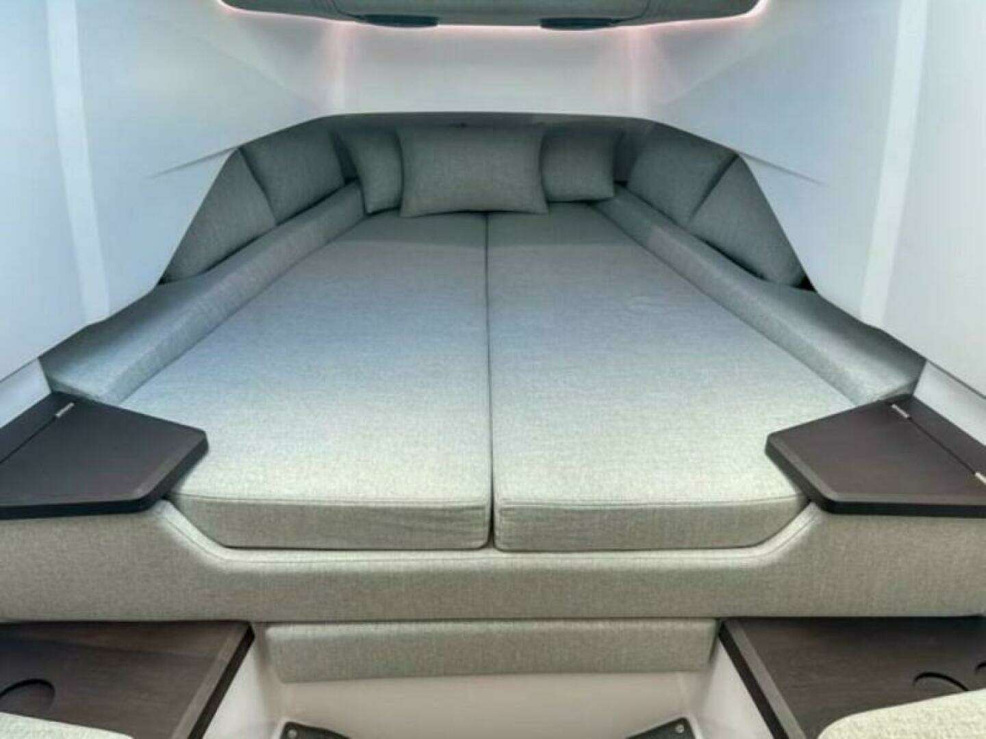 2024 Axopar 37 Sun Top - Image 13