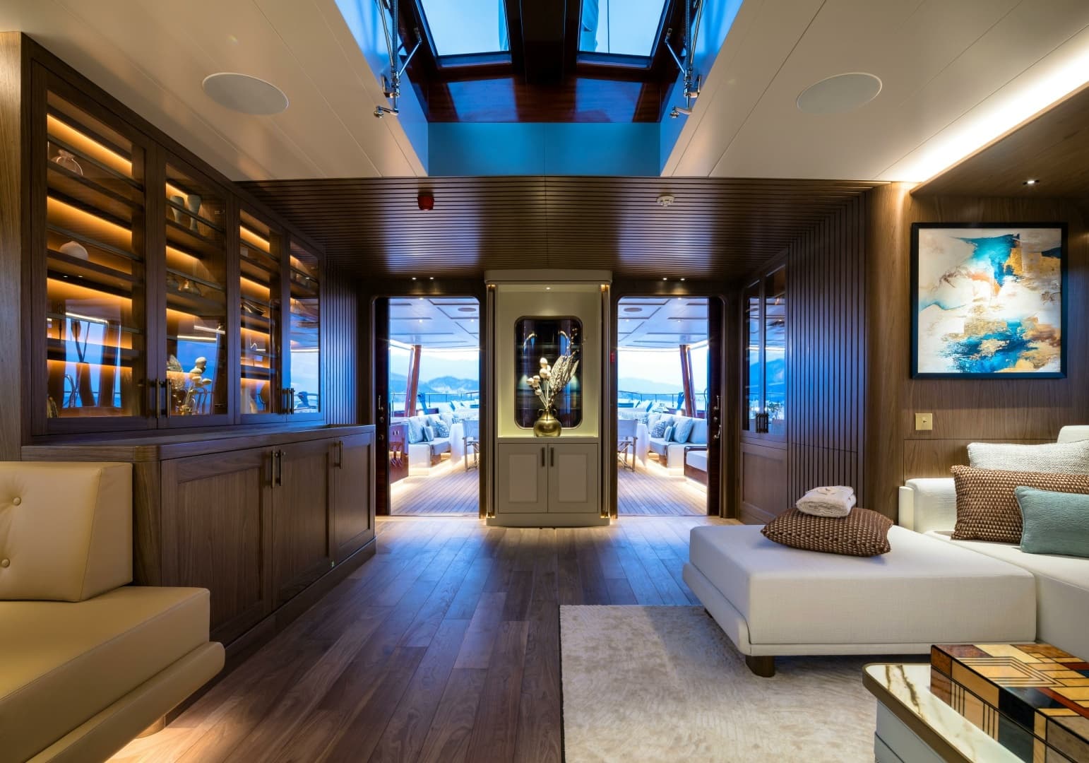 2026 Ares Yachts — - Image 31