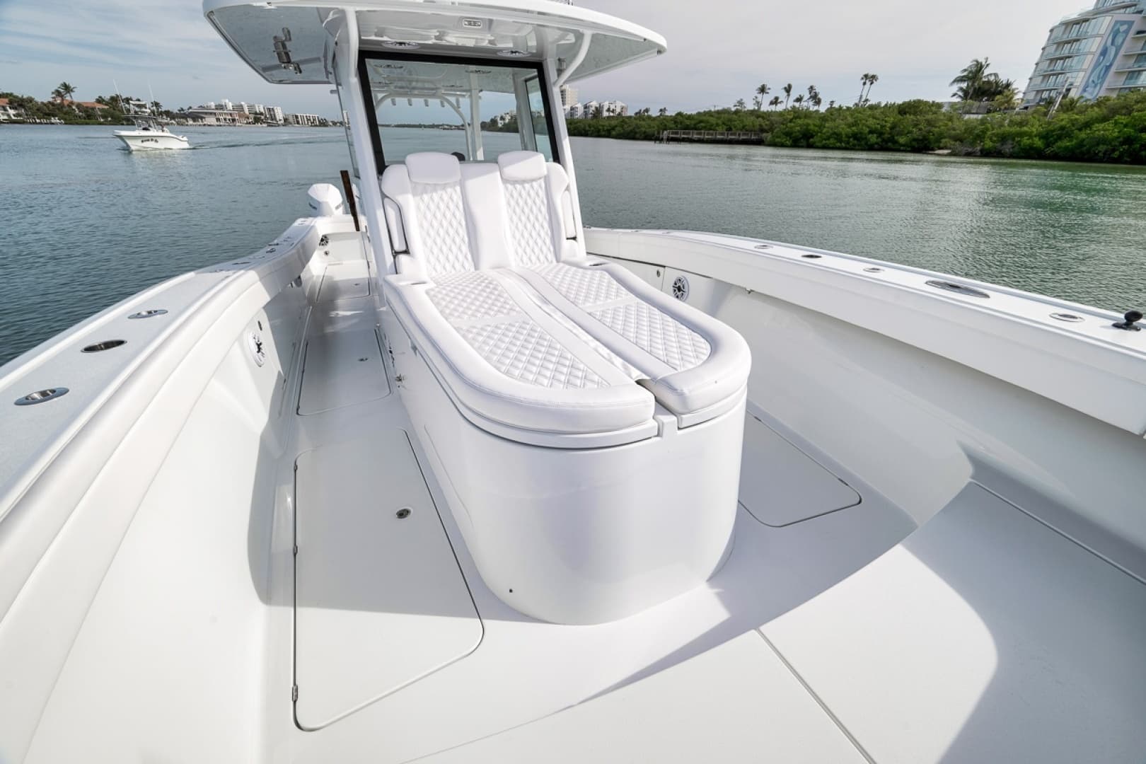 2024 Costa Custom 34 SV - Image 22