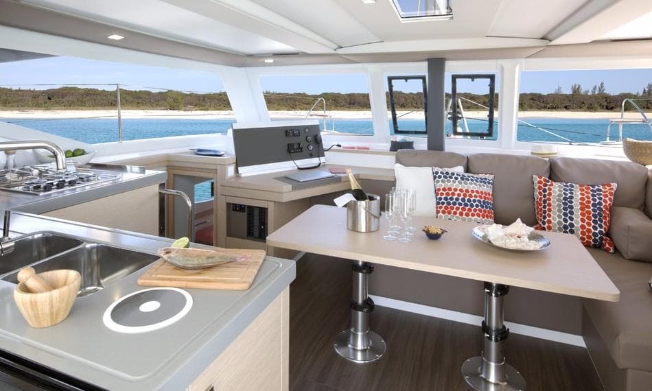 Fountaine Pajot Lucia 40 Interior