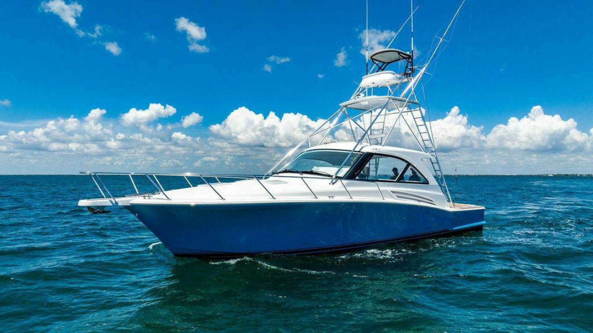 2023 Hatteras GT45X - Image 6
