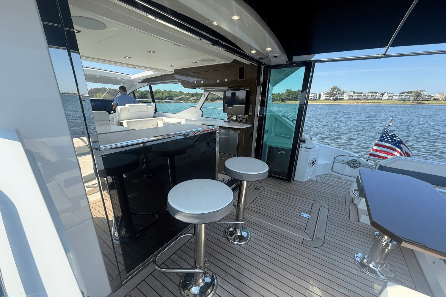 2020 Cruisers Yachts 50 Cantius - 23