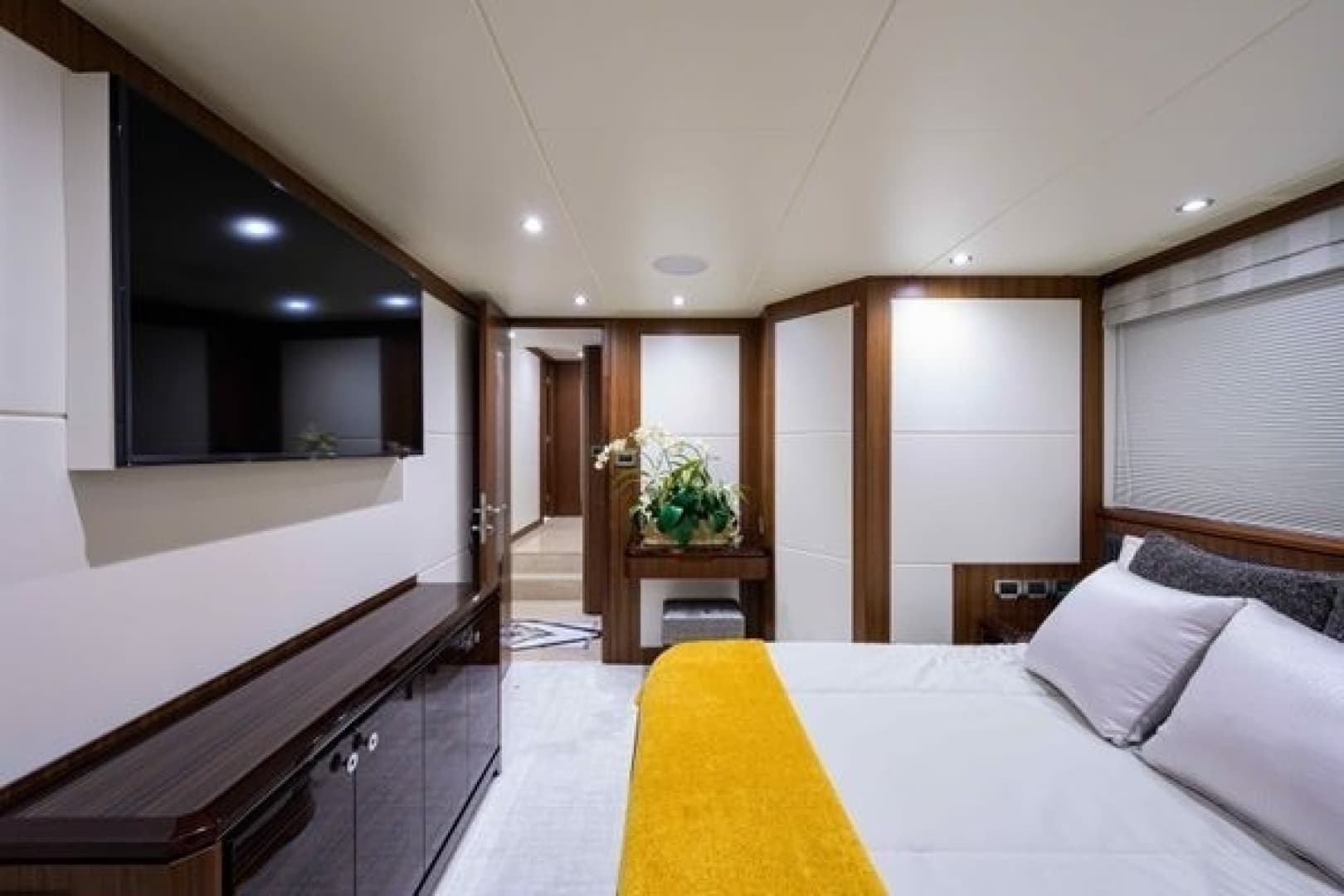 2019 Ocean Alexander Motoryacht 100 - Image 50