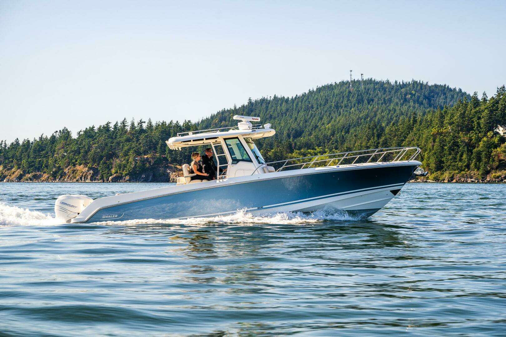 2017 Boston Whaler 330 Outrage - Image 8