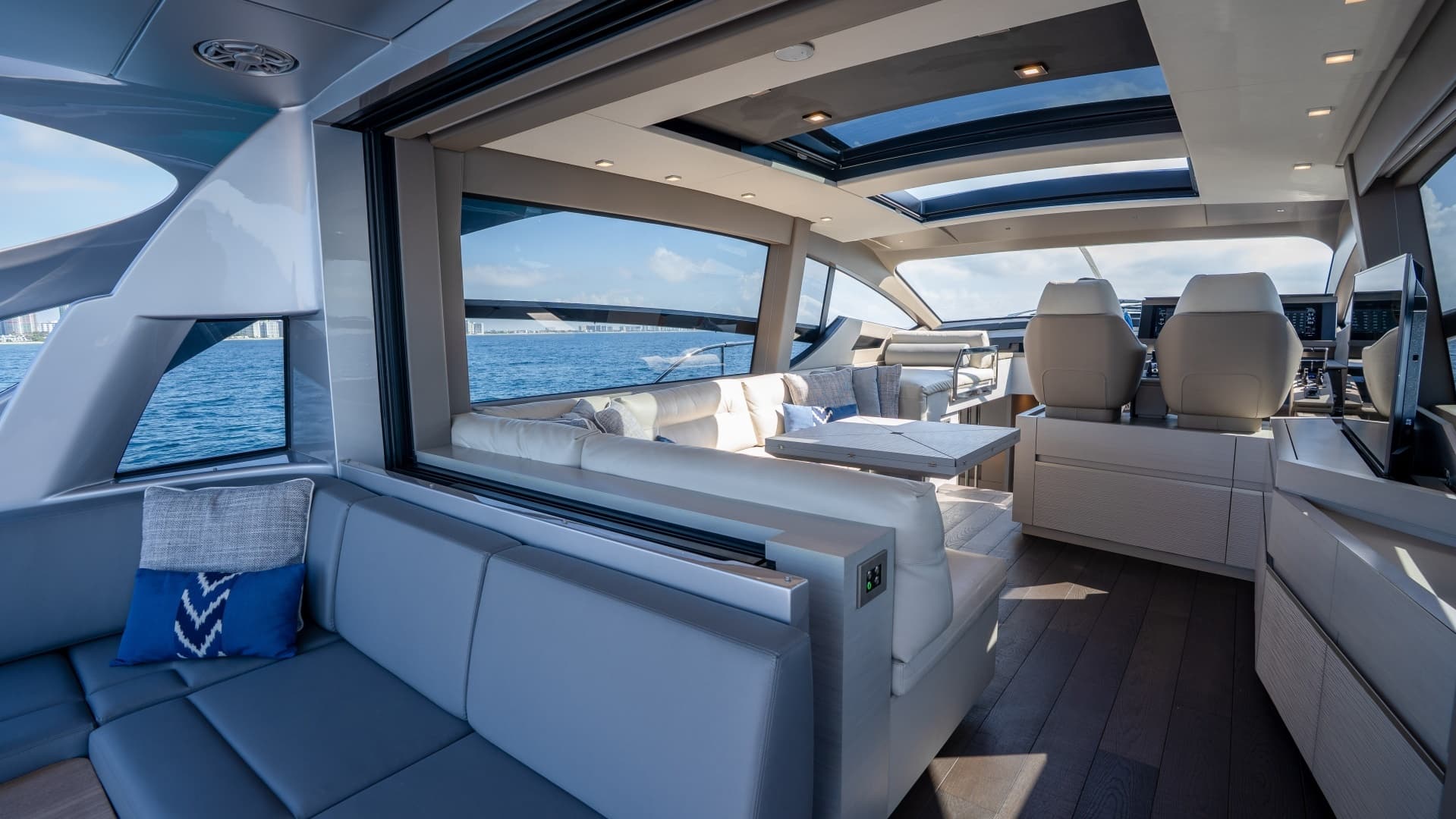 2024 Pershing 7X - Image 39