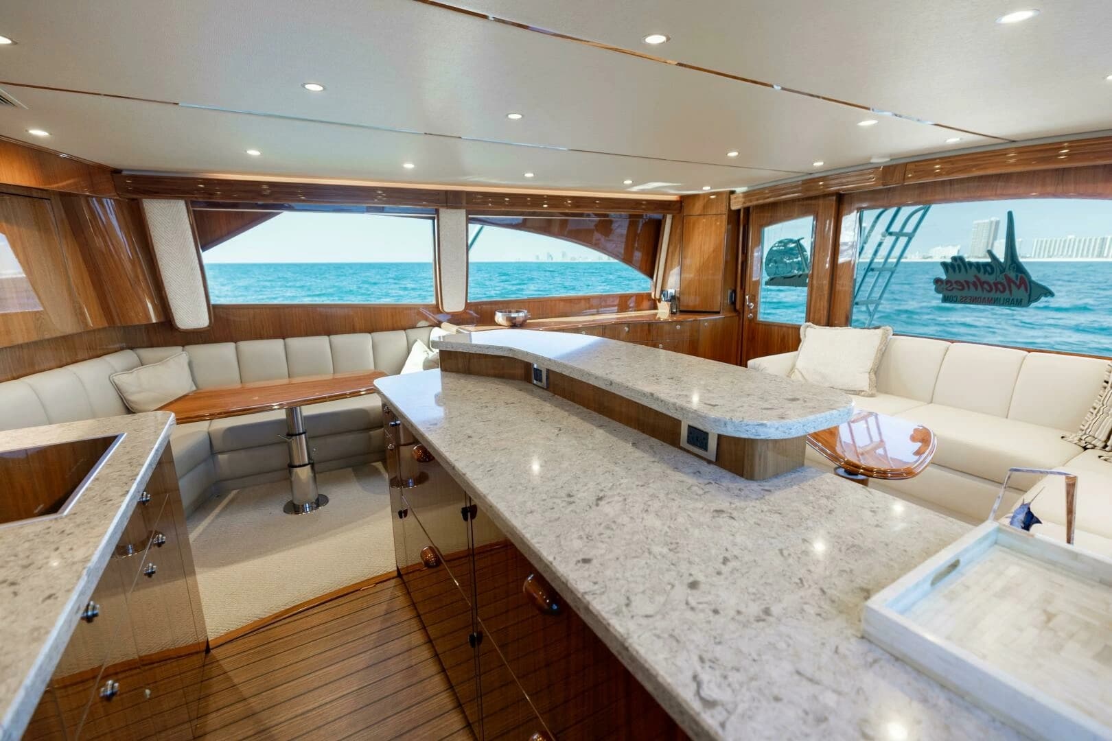 2020 Viking 62 Convertible - Image 13