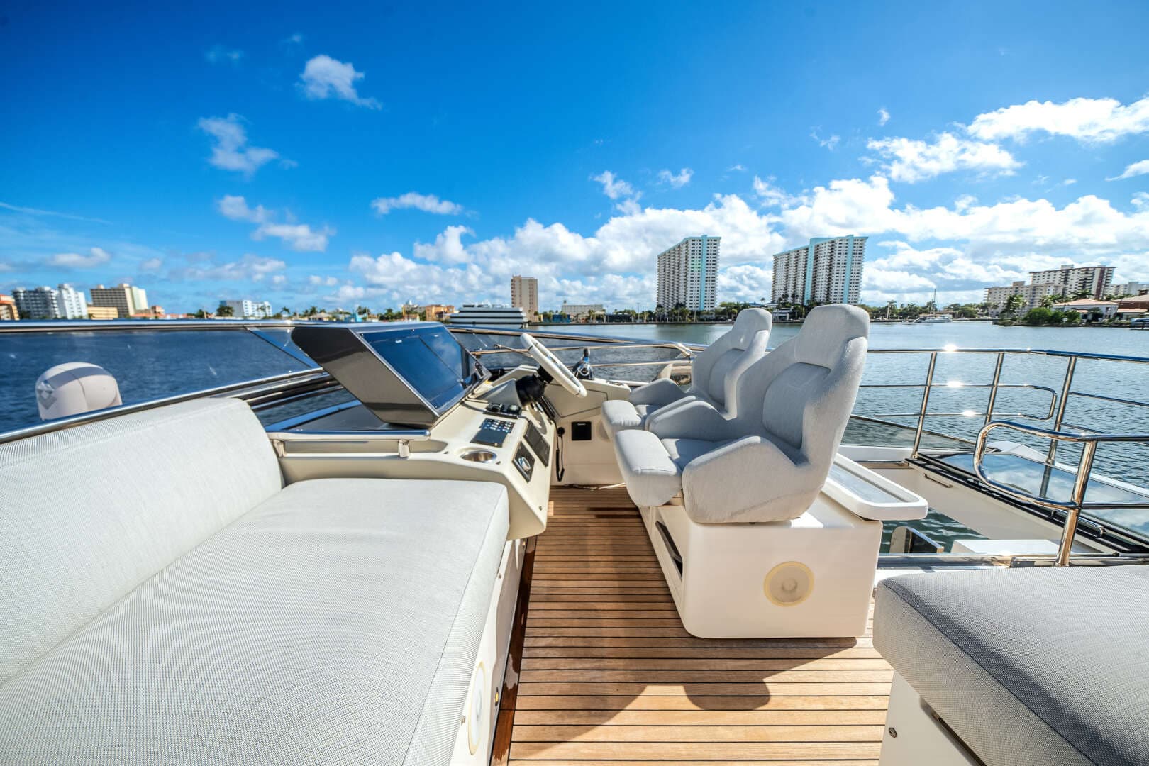2022 Azimut S7 - Image 66