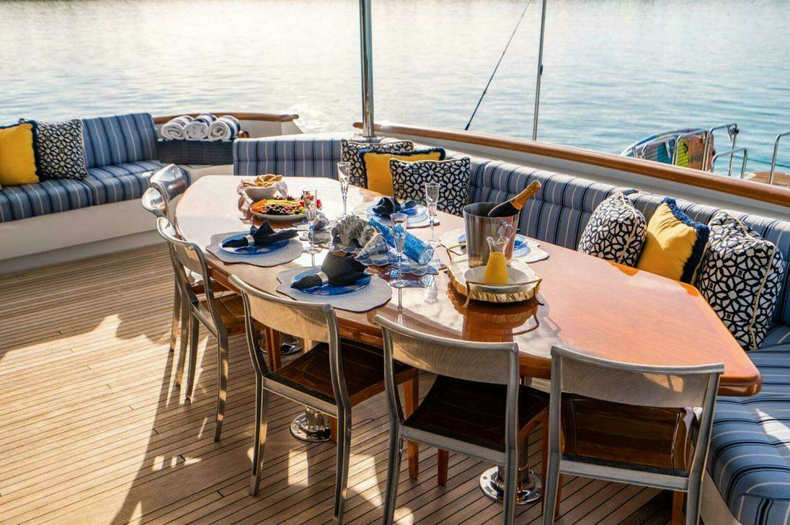 1995 Christensen Tri-deck Motoryacht - Image 6