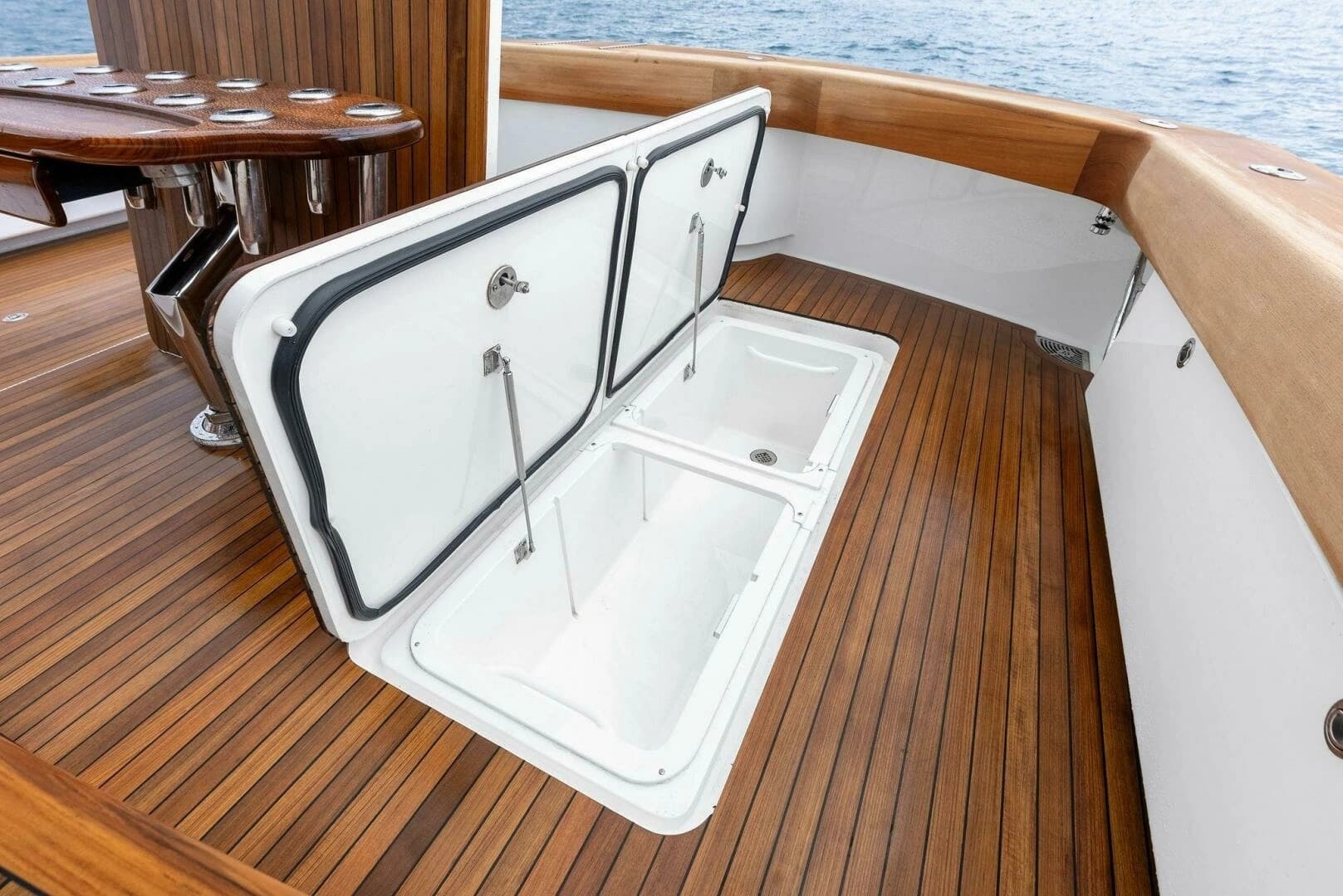 2022 Viking 68 Enclosed Bridge - Image 56