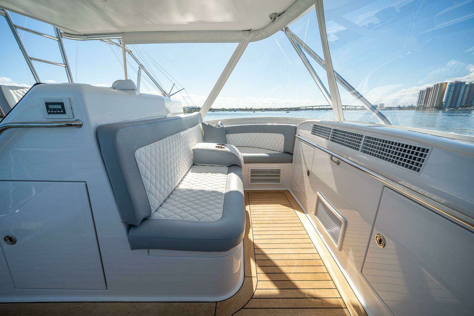 2009 Cabo 52 Flybridge - Image 27