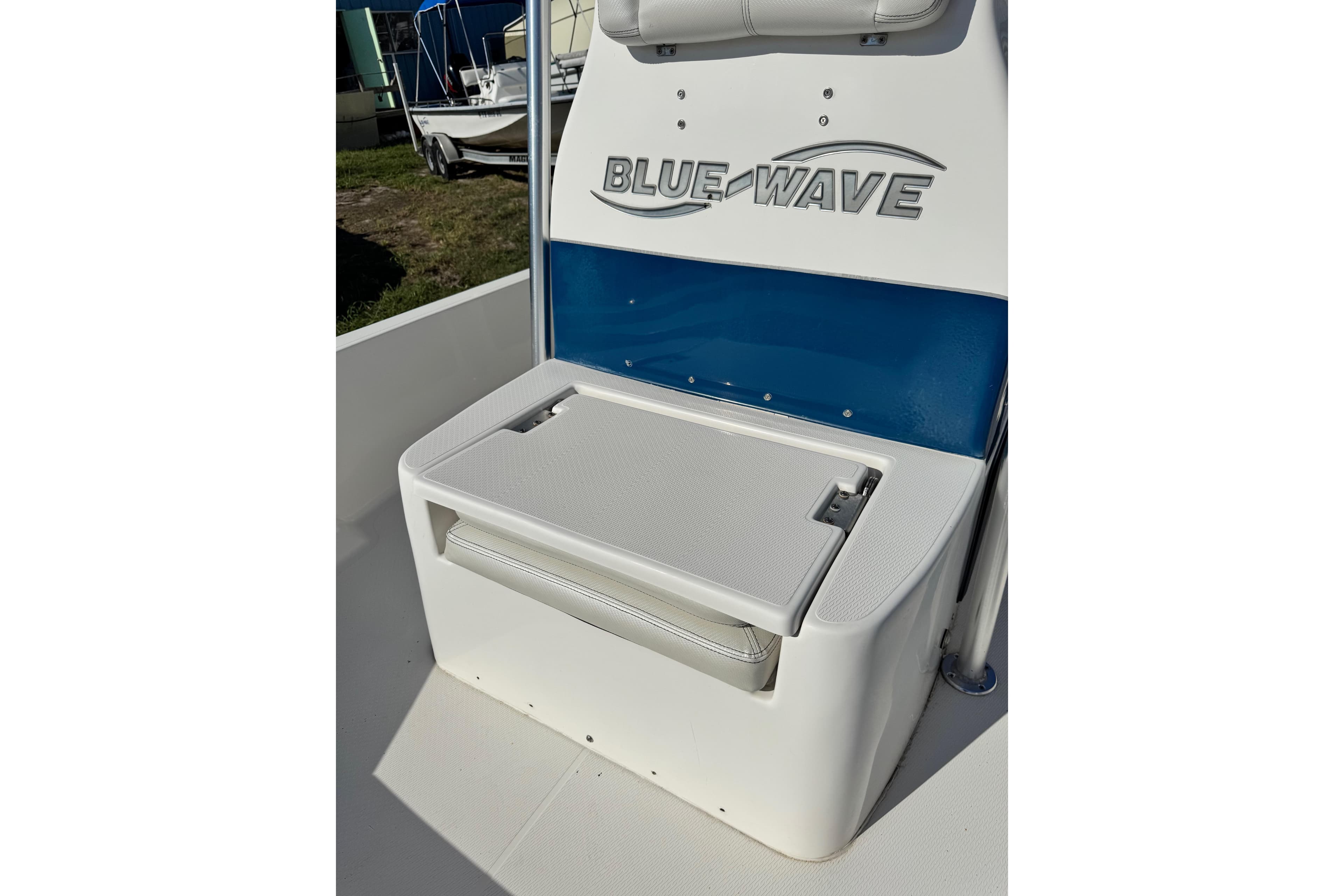 2016 Blue Wave 2200 STL RISER boat seat with storage compartment.