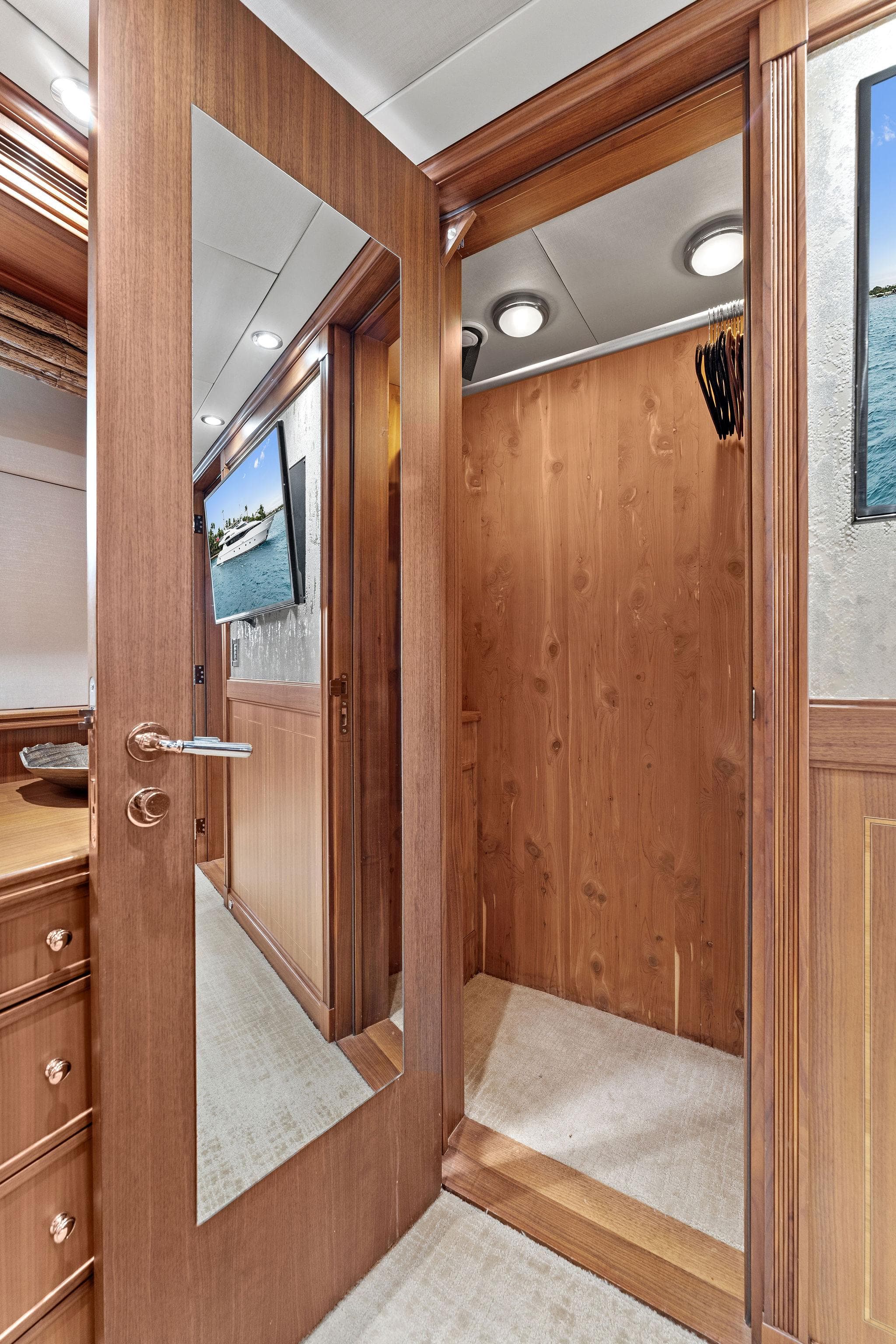 2006 Palmer Johnson 123 Motor Yacht - 63