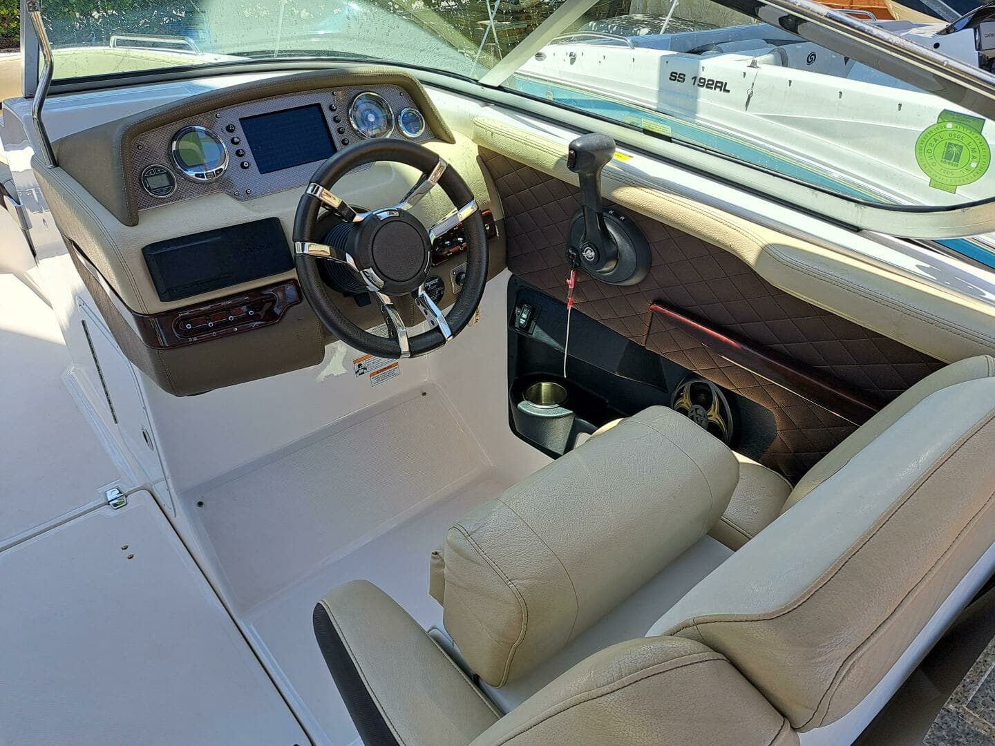 2014 Regal 2700 Bowrider - Image 11