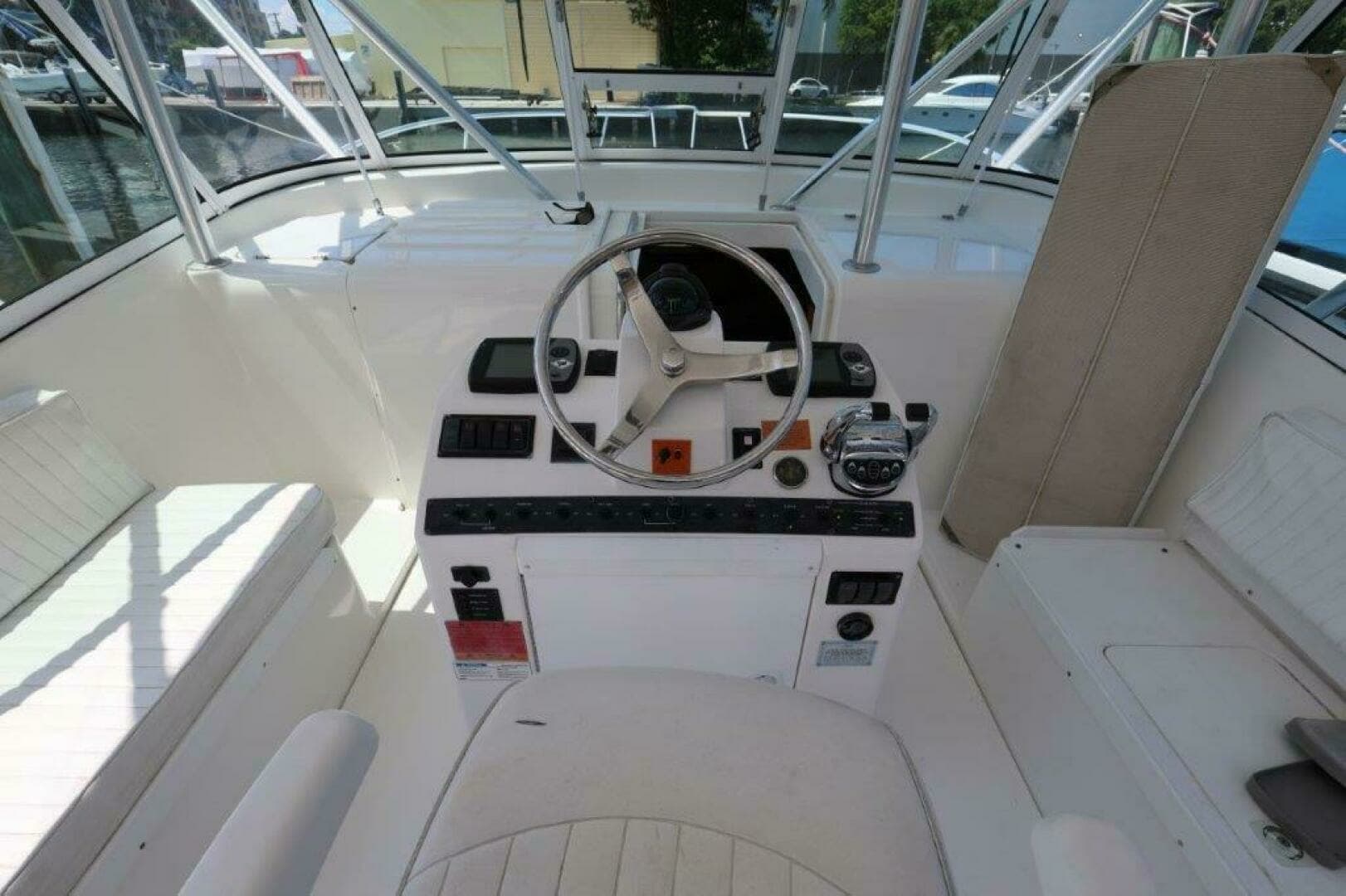 2007 Luhrs 32 Open - Image 9