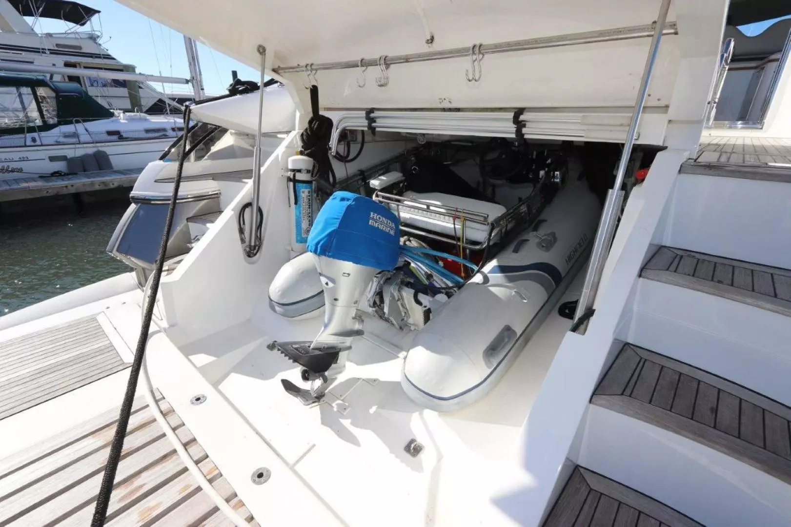 2004 Sunseeker Predator - Image 9