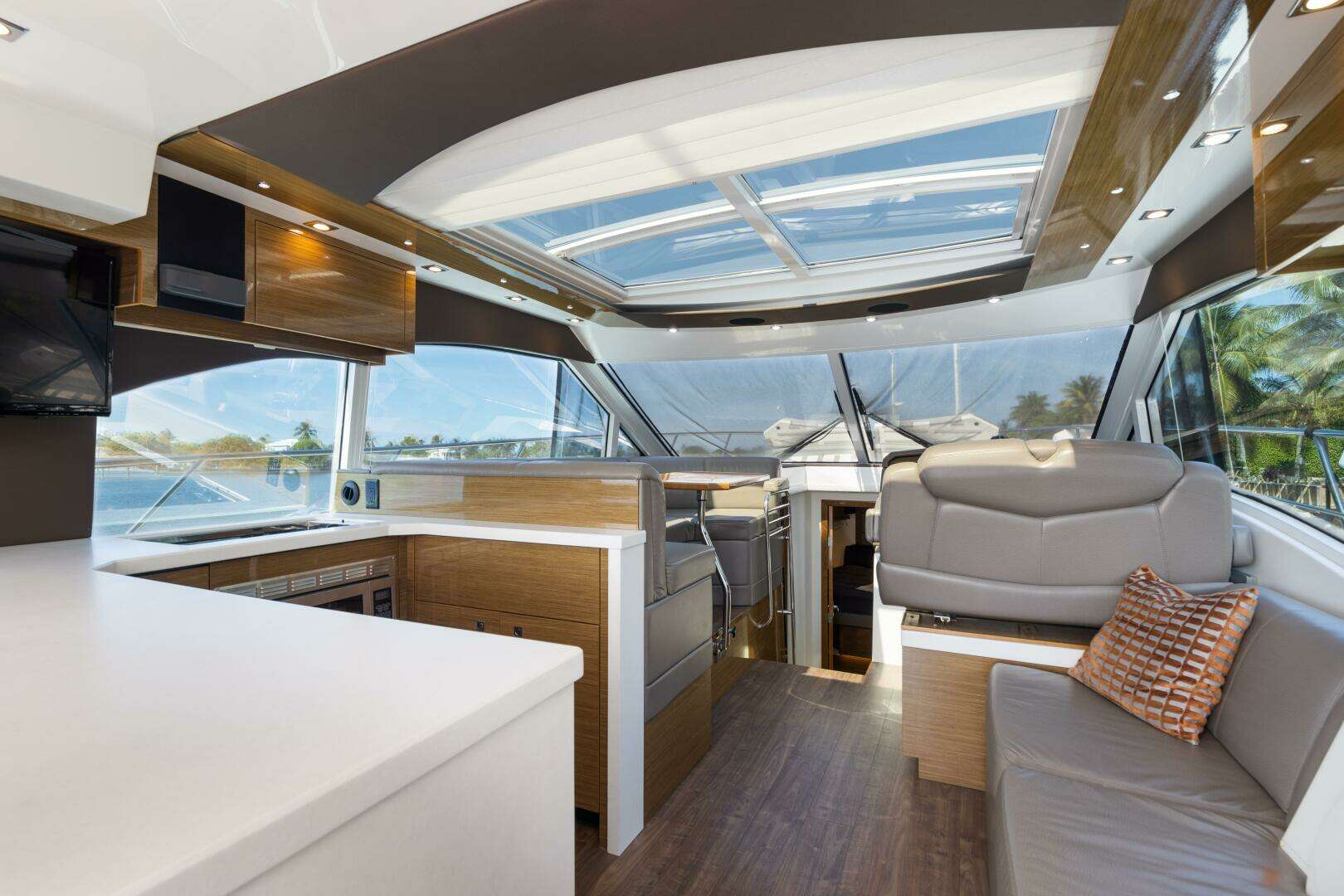 2018 Cruisers 45 Cantius - Image 15
