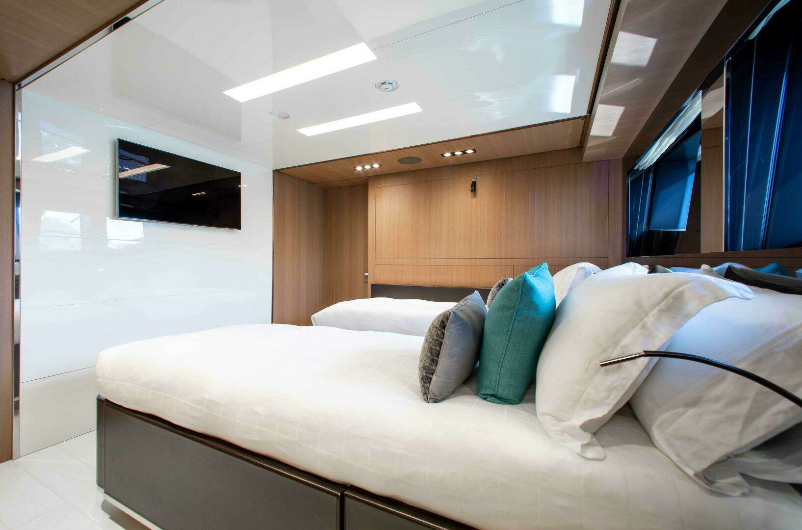 2014 Riva Mythos - Image 63