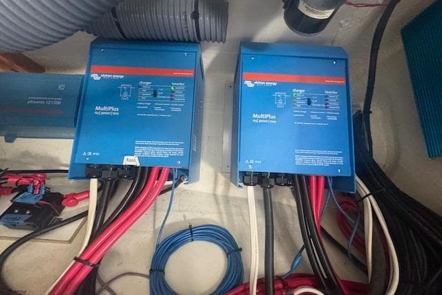 Electrical system of a 2021 Leopard 53 Powercat with Victron MultiPlus inverters.