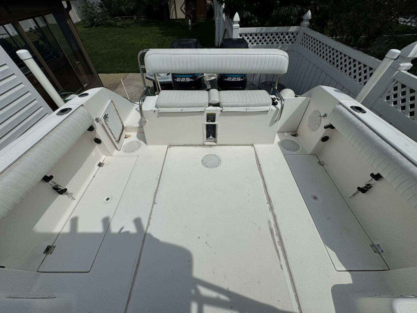 1999 Robalo 2640 - Image 32
