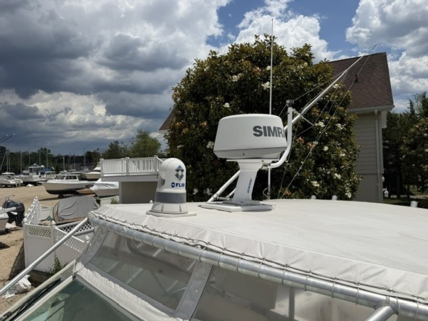 1996 Cabo 31 Express - Image 16