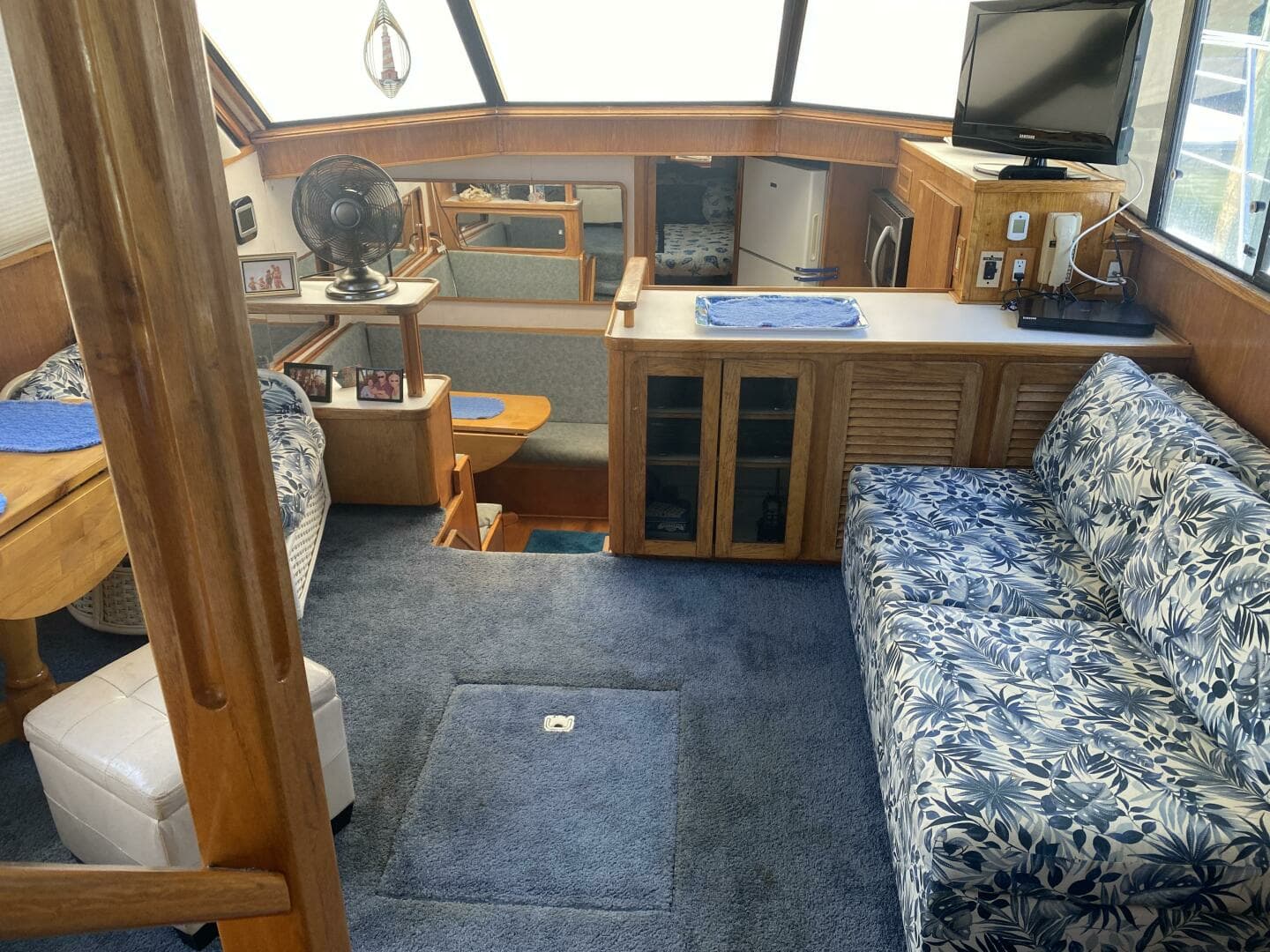 1989 Chris-Craft 427 Catalina - Image 5