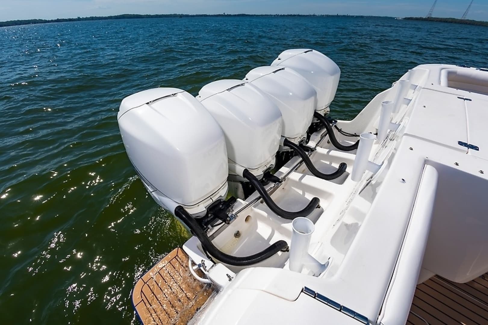 2010 Intrepid 475 Sport Yacht - Image 11