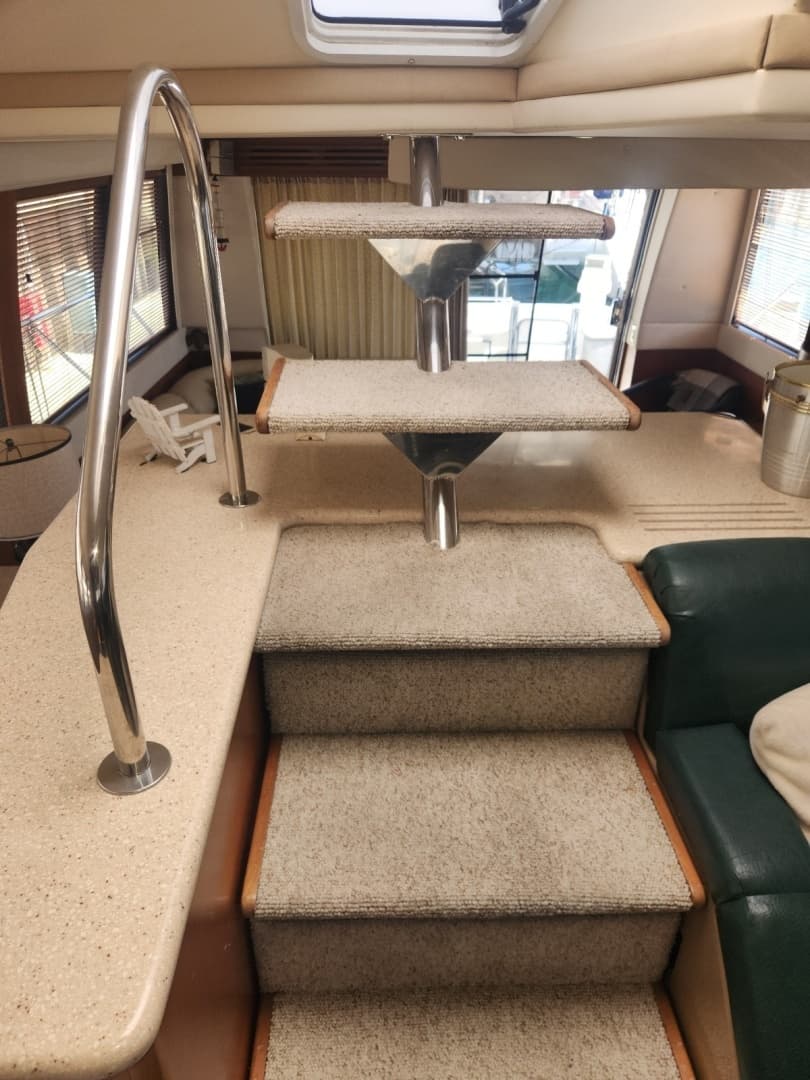 1998 Carver Voyager Pilothouse - Image 45