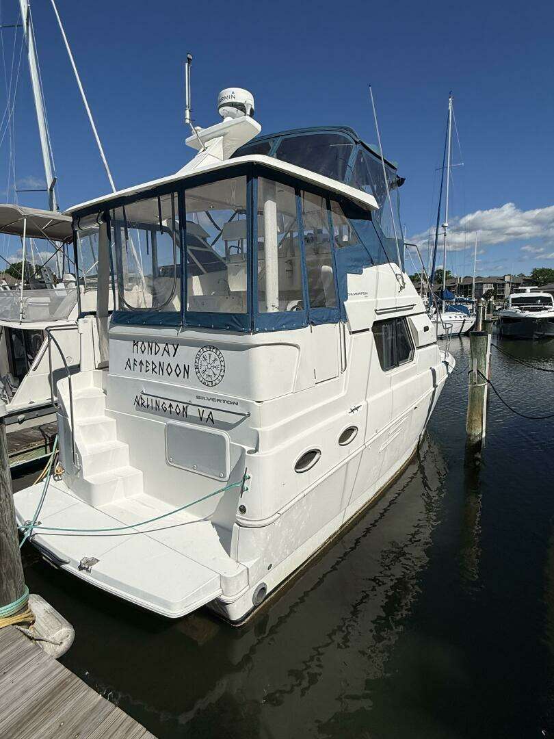 1998 Silverton 322 MY - Image 8