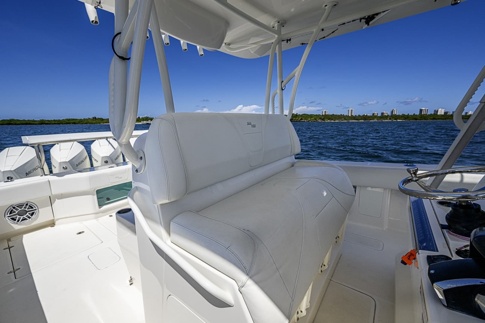 2023 SeaVee 390B - Image 11
