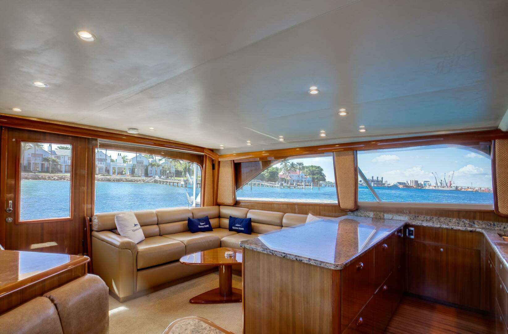 2007 Viking 56 Convertible - Image 3