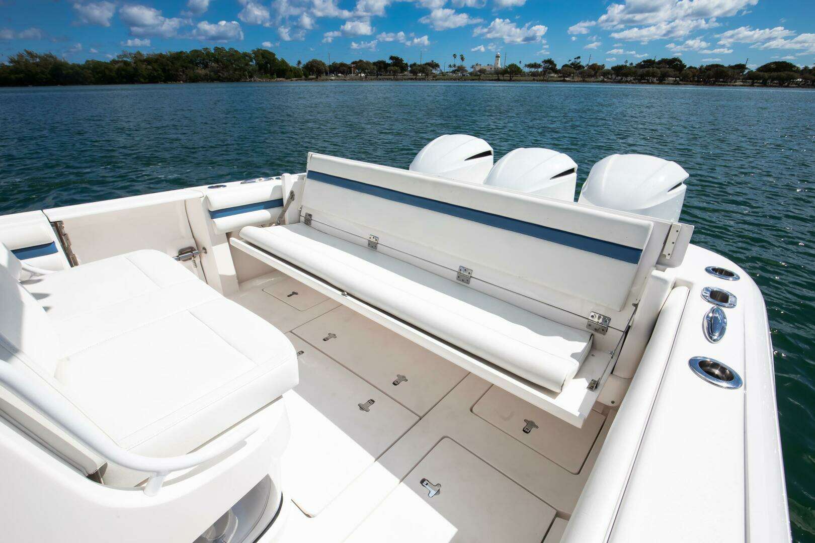 2017 Intrepid 375 Open - Image 19