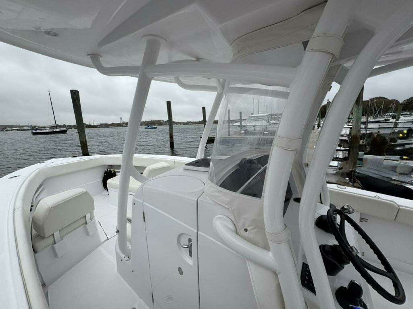 2023 Jupiter 30 - Image 25