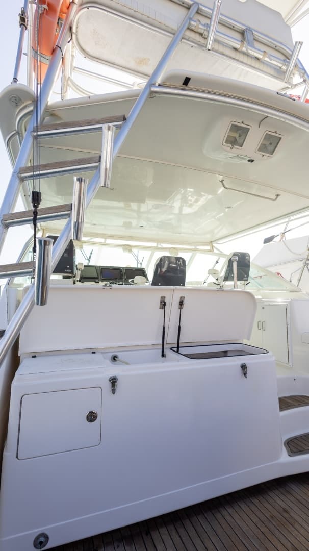 2005 Cabo 40 Hardtop Express - Image 51