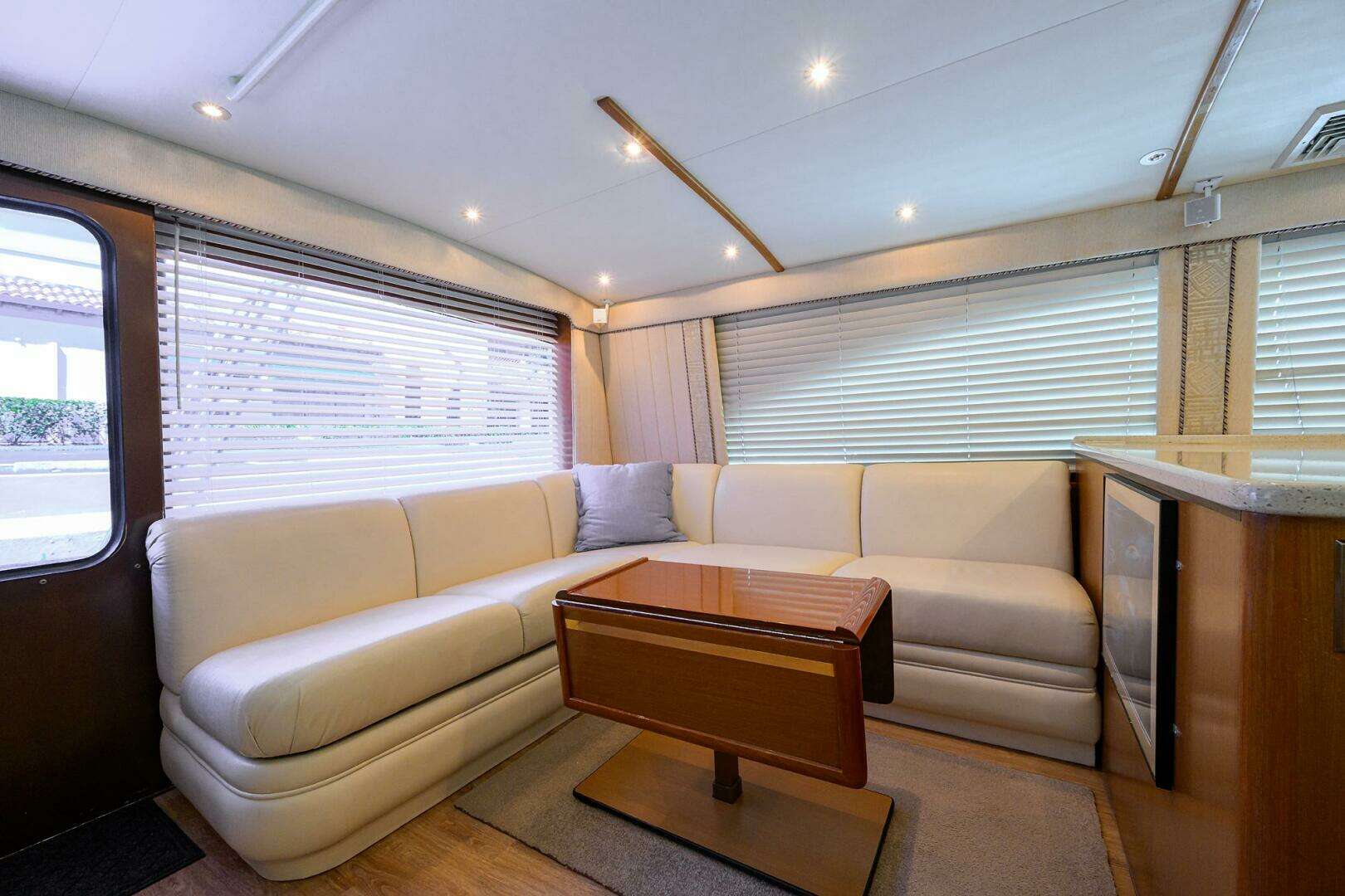 2004 Ocean Yachts 50 Super Sport - Image 3