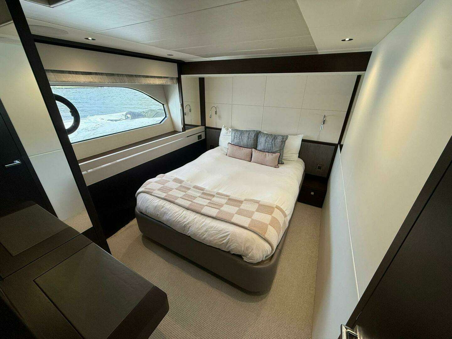 2021 Sunseeker 76 Yacht - Image 37