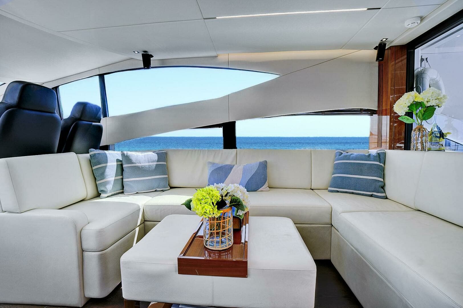 2017 Sunseeker 68 Sport Yacht - Image 31