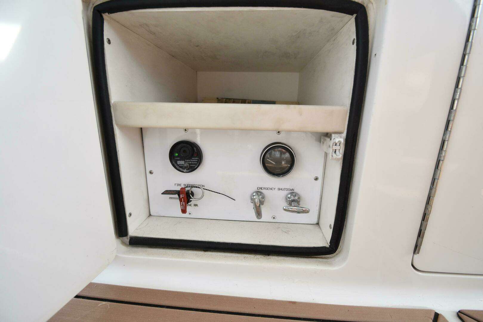2003 Viking 45 Express - Image 20