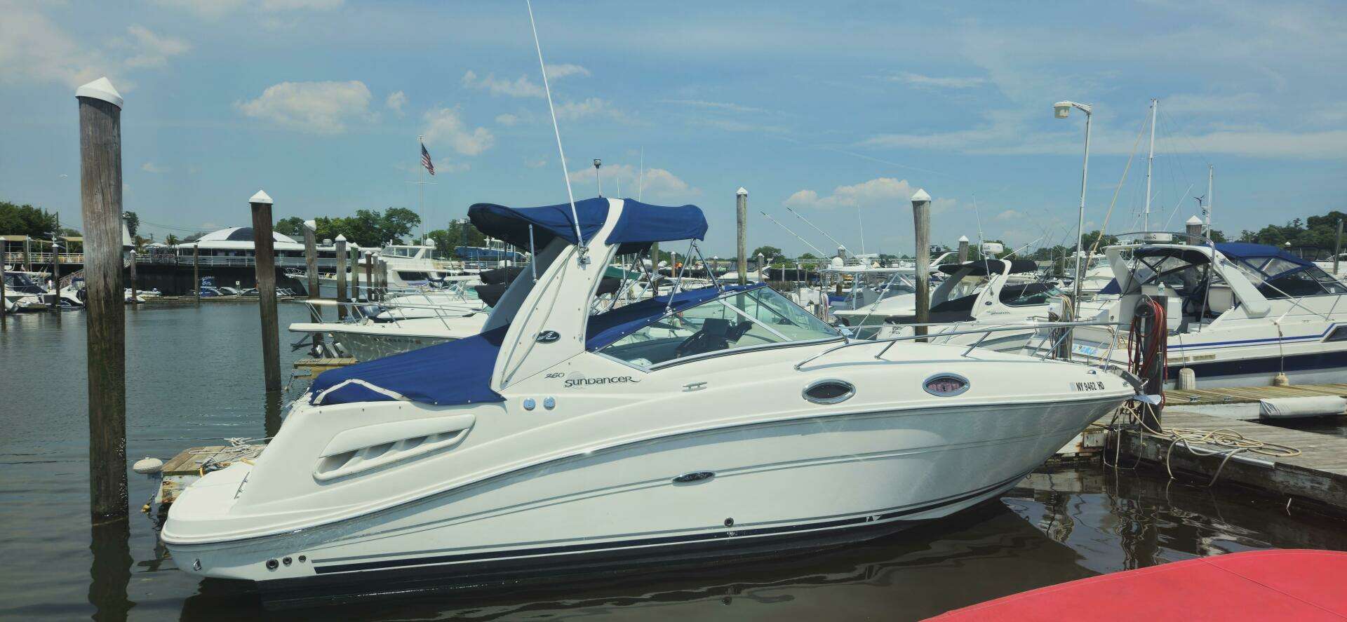 2008 Sea Ray 260 Sundancer - Image 2