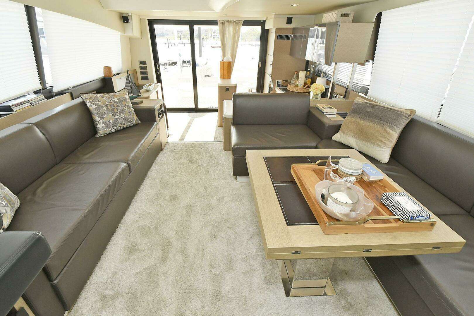 2018 Prestige 560 Fly - Image 29