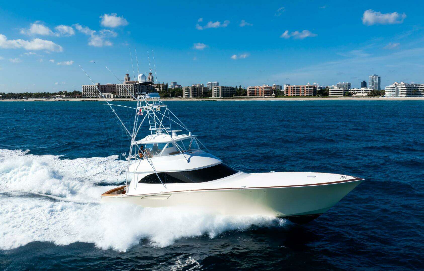 2015 Viking 70 Convertible - Image 36