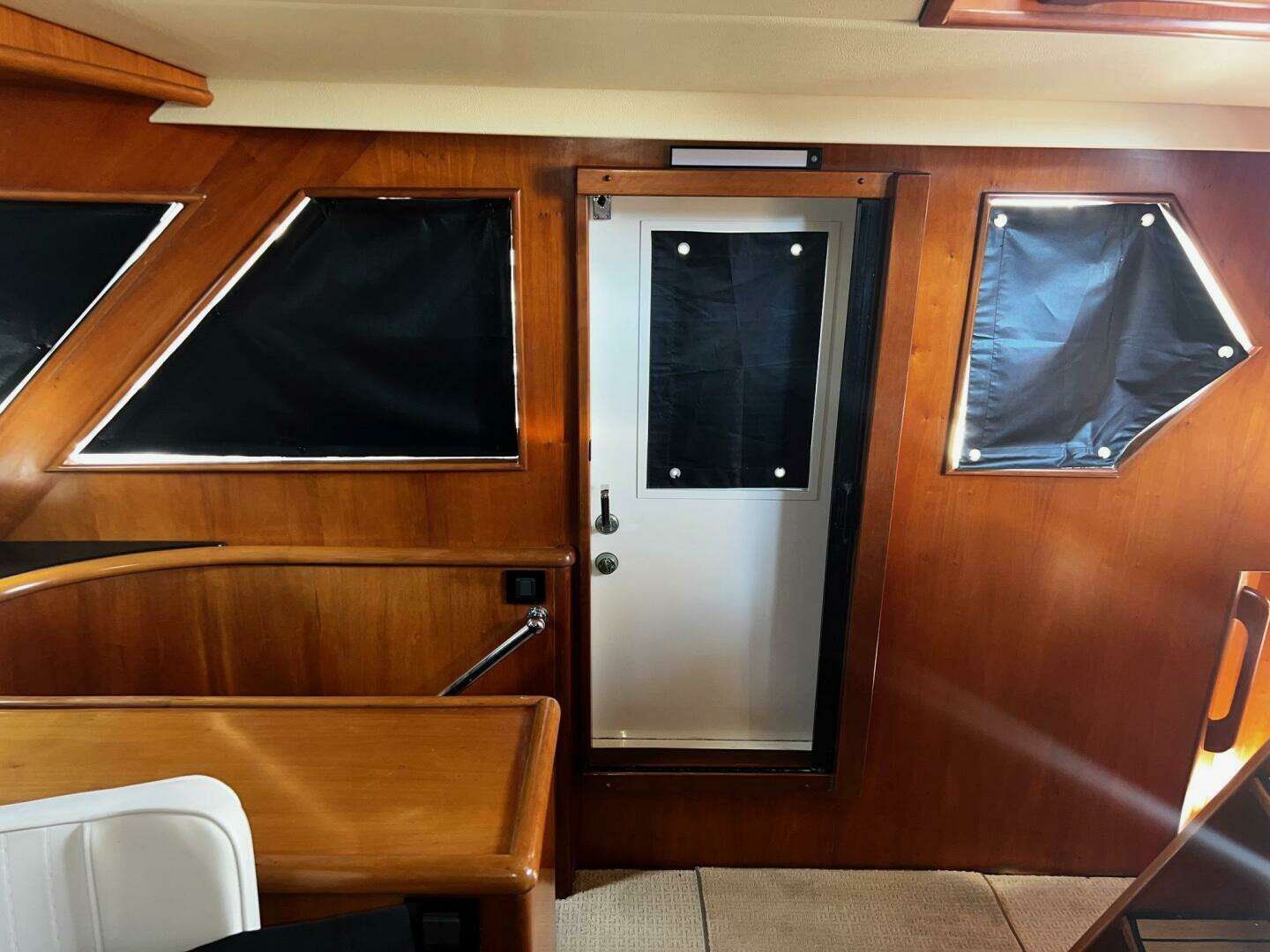 2003 Symbol Pilothouse - Image 23