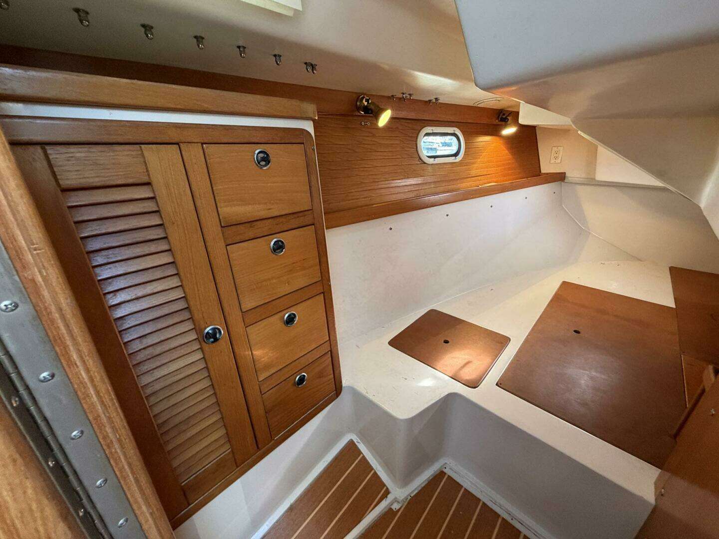 2001 Catalina 36 MkII - Image 49