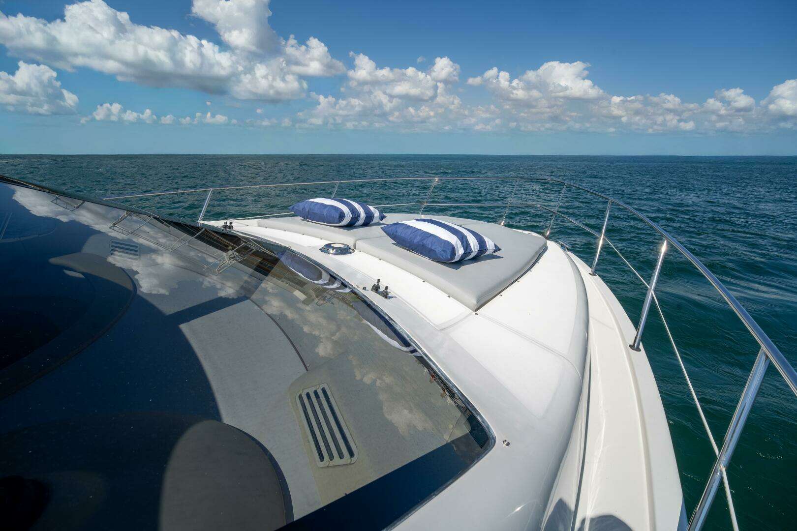 2001 Azimut 46 - Image 39