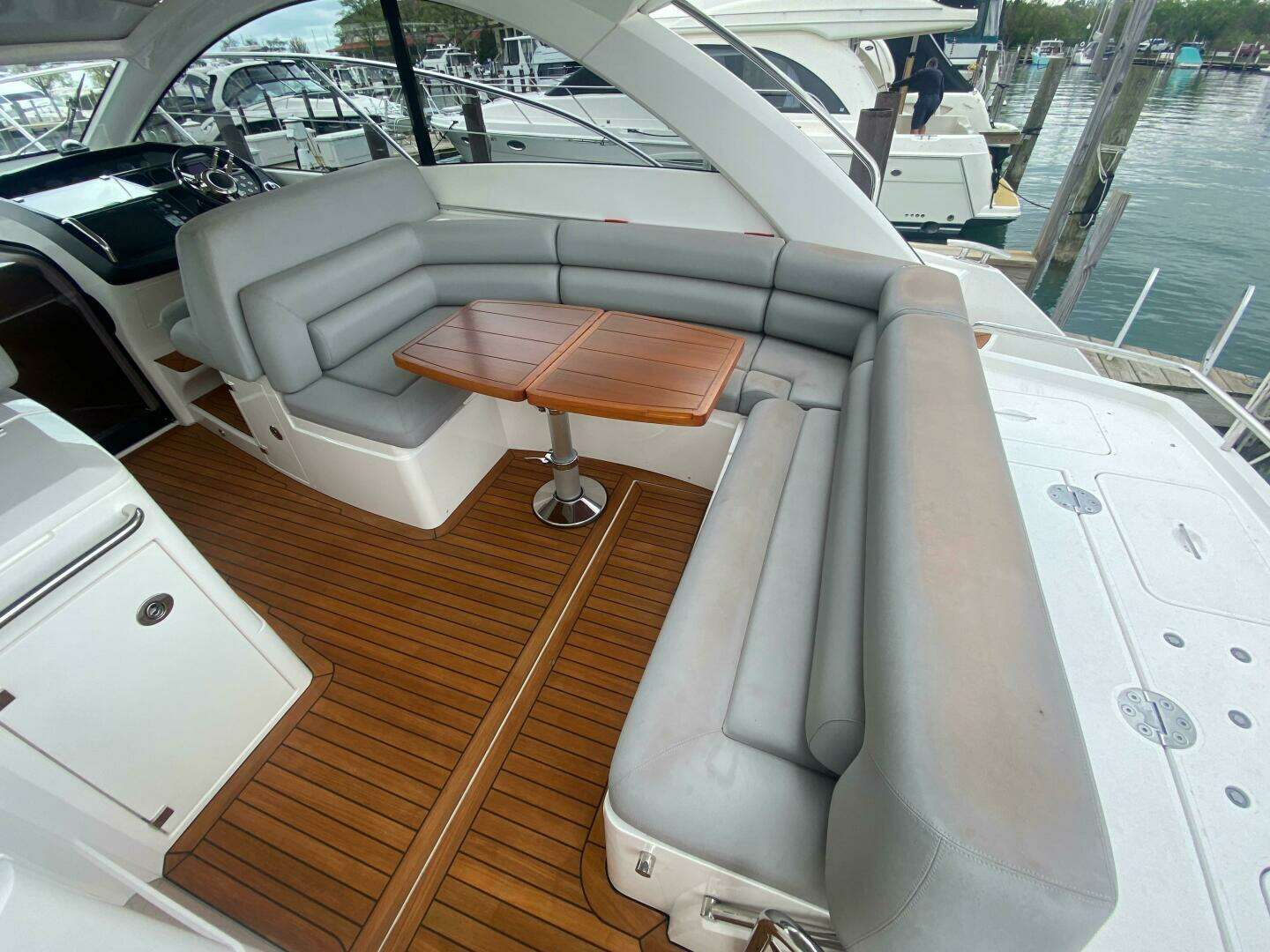 2013 Sunseeker 40 Portofino - Image 11